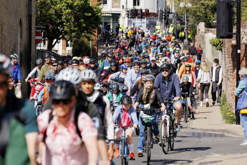 900 participants join Winchester Mass Ride