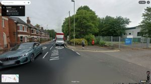 Google Streetview image of the narrow pavement in front of Handy Villas